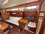 Dufour-325-Grand-Large-stb.jpg